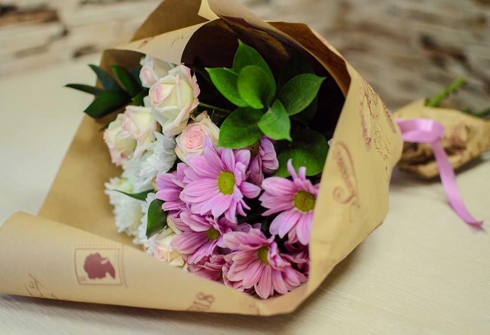 Букет цветов из: Розы и Хризантемы в Светогорске