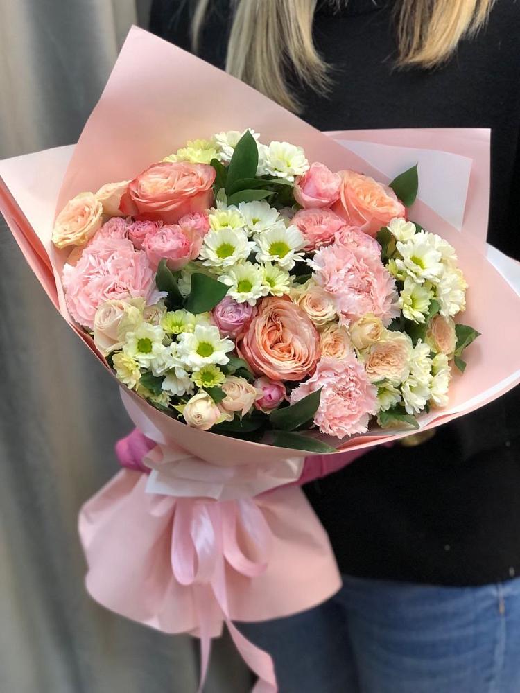 Букет цветов из: Гвоздики, Розы и Хризантемы в Светогорске