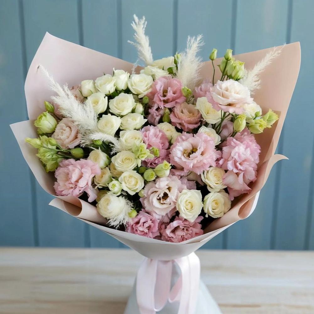 Букет цветов из: Альстромерии и Розы в Светогорске