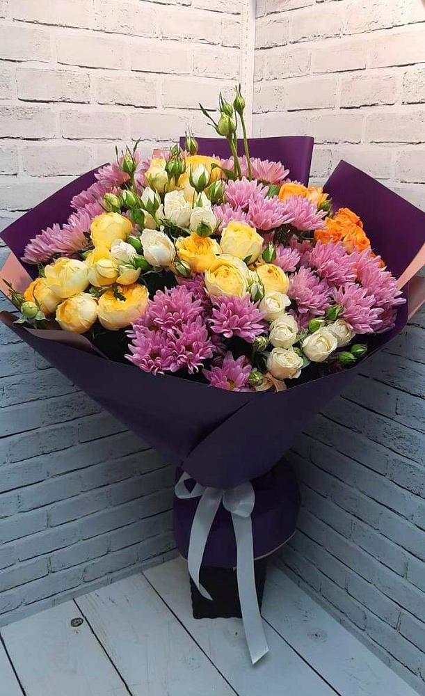Букет цветов из: Хризантемы и Розы в Светогорске