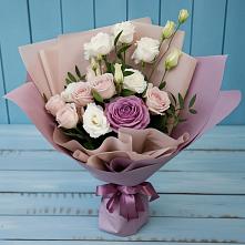 Букет цветов из:  Розы и Лизиантусы #REPLACE_PRED# Светогорске