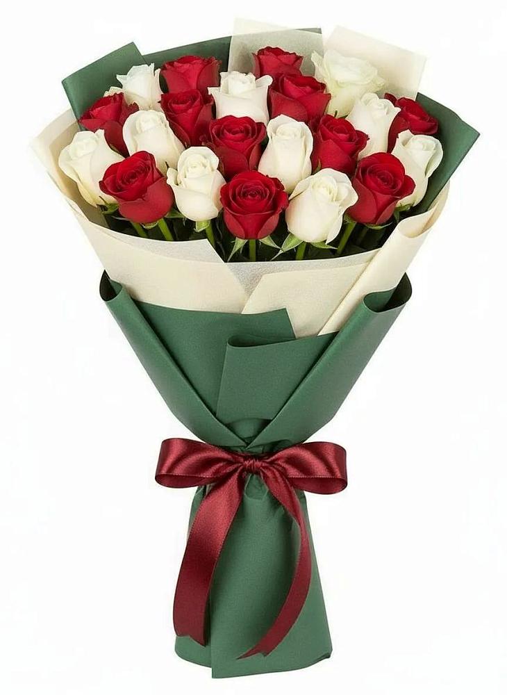 Букет Микс из красных и белых роз в Светогорске