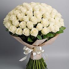 Букет 101 беля роза Белоснежка в Светогорске