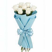 Букет 7 белых роз Проуд в Светогорске