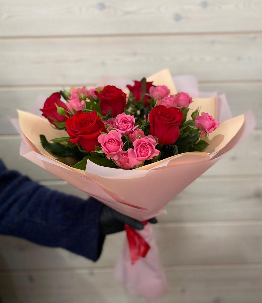 Букет цветов из: Розы в Светогорске